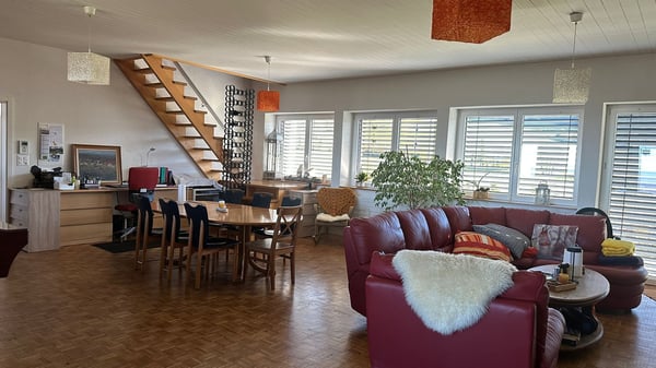 Belle maison avec chambres d'hôtes et un appartement de 2,5 pièces 37