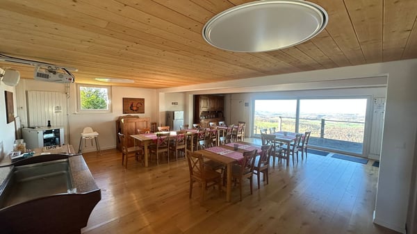 Belle maison avec chambres d'hôtes et un appartement de 2,5 pièces 16