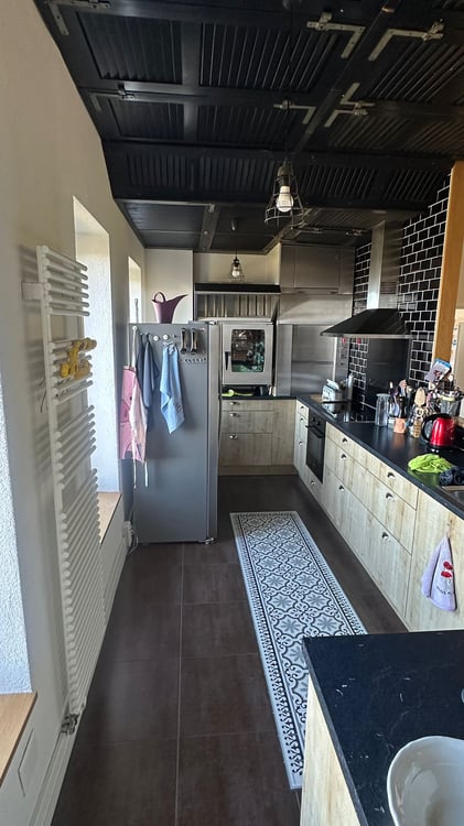 Belle maison avec chambres d'hôtes et un appartement de 2,5 pièces 34