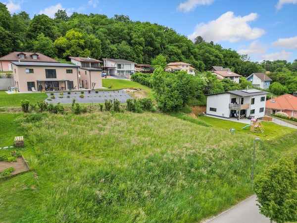 Terrain à bâtir dans un quartier résidentiel de Chevenez 1