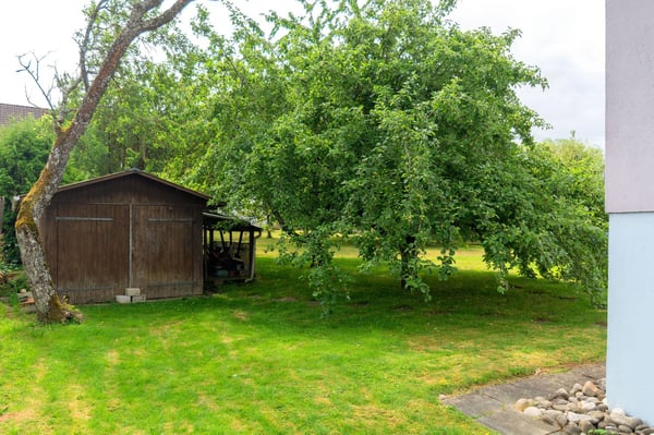 Charmante maison individuelle de 2.5 pièces à Bure 12