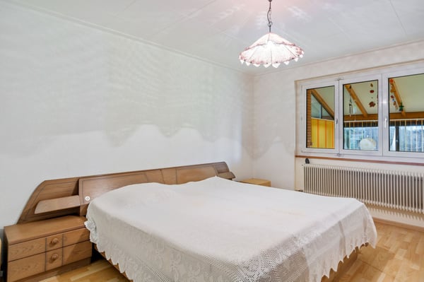 Spacieuse maison individuelle de 7.5 pièces à Fontenais 6