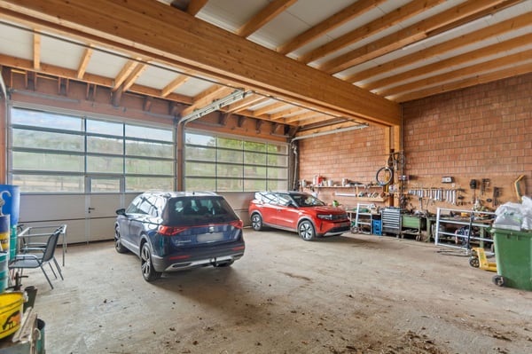 Spacieuse maison mitoyenne de 7 pièces avec espaces de travail et de stockage à Chevenez 11