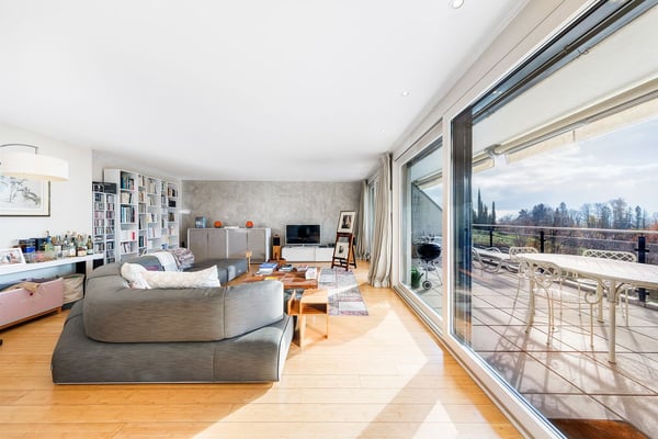 Spacieux 1.5 pièces à La Conversion avec magnifique terrasse plein SUD 2