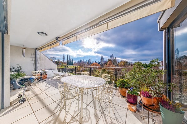 Spacieux 1.5 pièces à La Conversion avec magnifique terrasse plein SUD 9