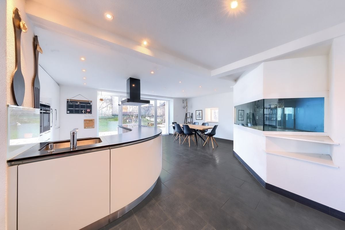 Immobilie in Valeyres-sous-rances - Exklusivität - Einzelhaus komplett renoviert mit großem Atelier und Garage - Bild 3