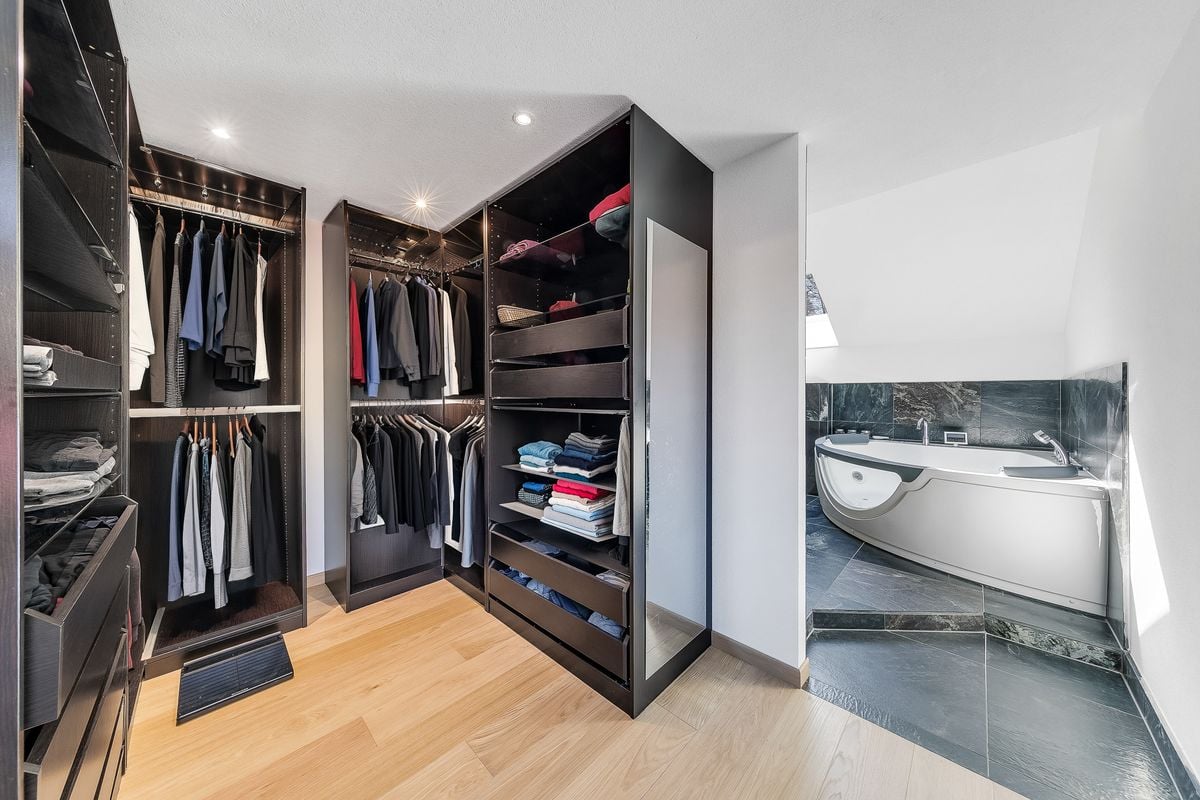 Immobilie in Valeyres-sous-rances - Exklusivität - Einzelhaus komplett renoviert mit großem Atelier und Garage - Bild 9