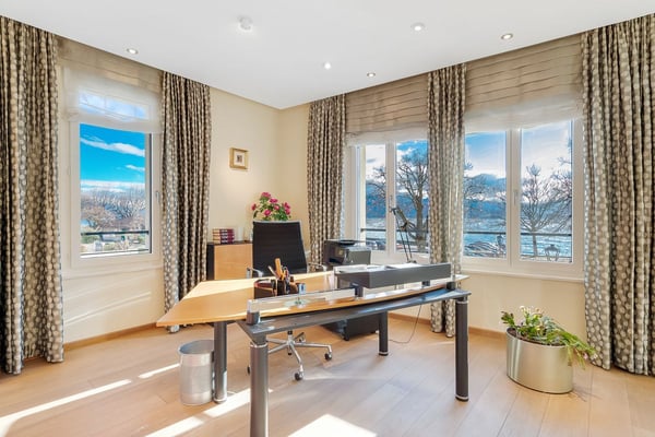 Appartement de prestige face au lac au coeur de Lutry 4