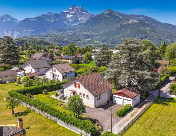 Magnifique maison individuelle avec vue sur les Dents du Midi à Bex 1