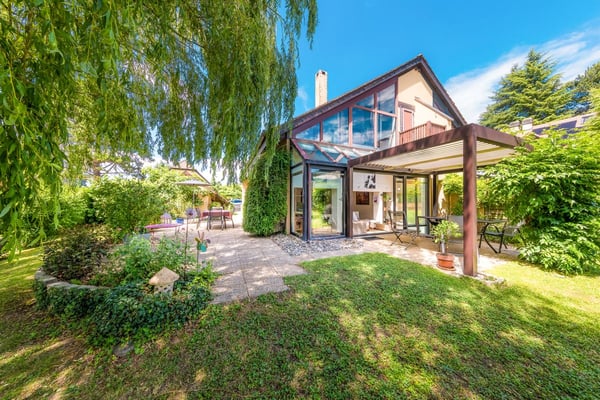 Villa Jumelle avec Jardin de Charme à Jouxtens-Mézery 2