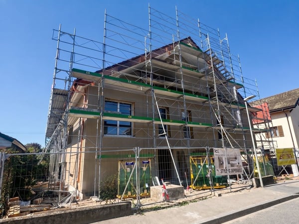 DERNIER LOT !!! Attique de 3.5 pces avec 2 grandes terrasses et parking couvert