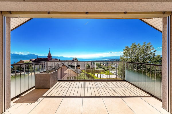 Attique avec vue splendide à Belmont-sur-Lausanne 1