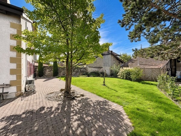 Maison de caractère au coeur du village 5