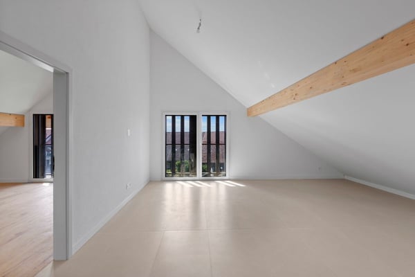 Élégance d'antan et confort moderne pour ce 1.5 pièces dans un bâtiment classé 4