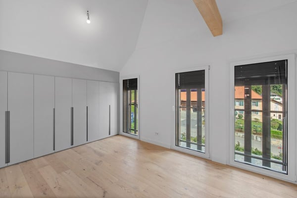 Élégance d'antan et confort moderne pour ce 1.5 pièces dans un bâtiment classé 9