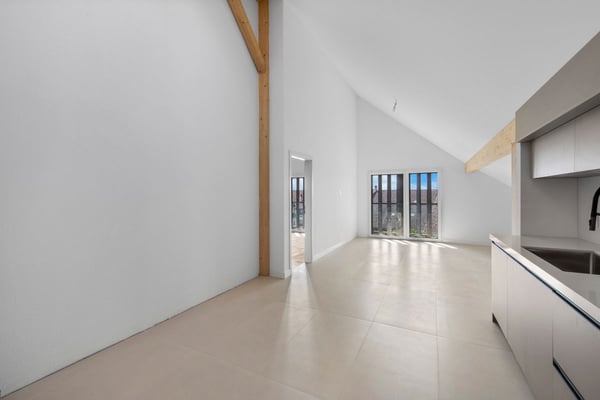 Élégance d'antan et confort moderne pour ce 1.5 pièces dans un bâtiment classé 3