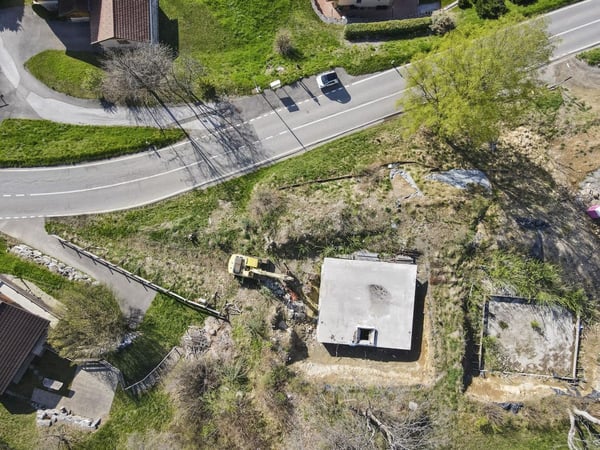 Avec permis de construire, situé à Dugny 5 minutes d'Ovronnaz 5