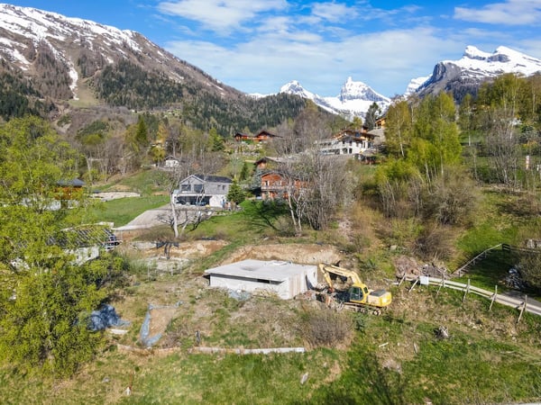 Avec permis de construire, situé à Dugny 5 minutes d'Ovronnaz 13