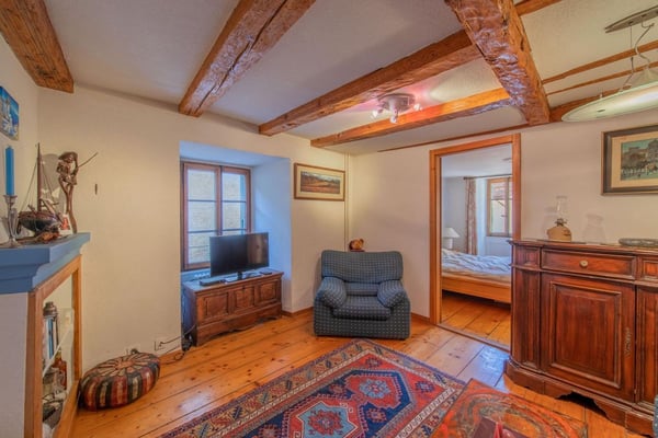 Ancienne maison vigneronne rénovée avec beaucoup de cachet 8