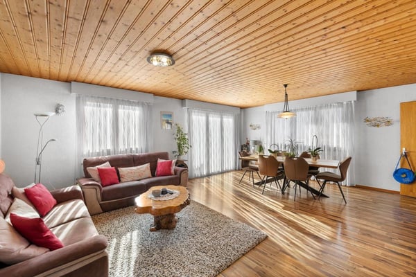 Propriété exceptionnelle en zone artisanale comprenant trois logements et un atelier 7