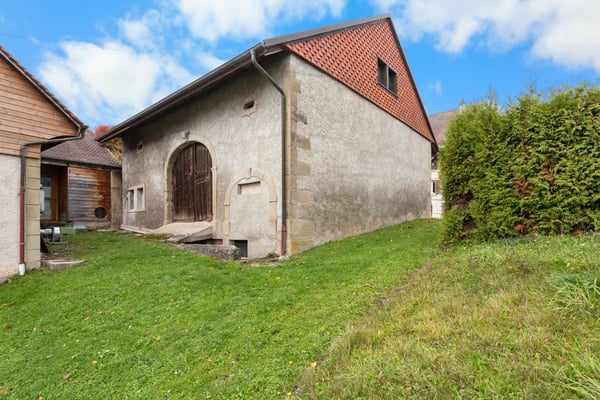 Maison villageoise de charme avec grange à Pailly 5