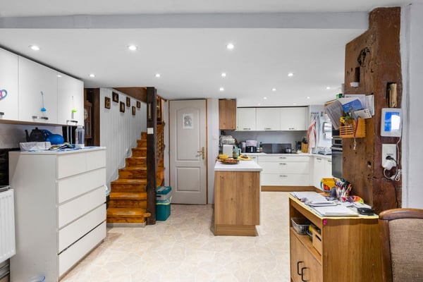 Maison villageoise de charme avec grange à Pailly 11