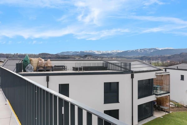 Découvrez un appartement exceptionnel, alliant confort, espace et vue imprenable sur les Alpes. 10