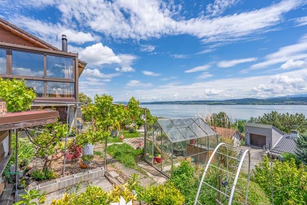 Magnifique terrain avec vue sur le lac de Morat et la possibilité de construire appartement ou maison 11