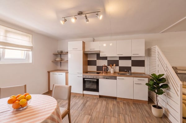Exlusivité - Maison familiale avec grand terrain,lumière exceptionnelle et un porentiel d'agrandissement. 11