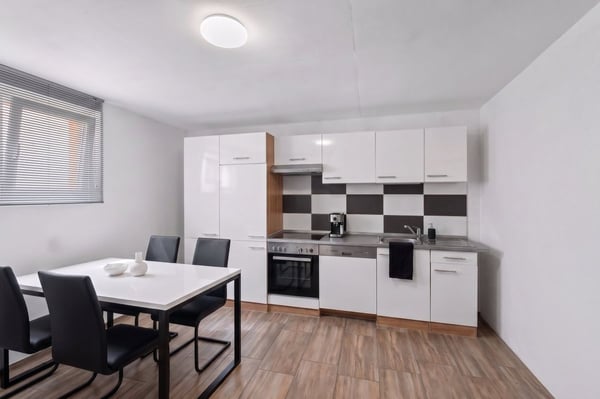 Exlusivité - Maison familiale avec grand terrain,lumière exceptionnelle et un porentiel d'agrandissement. 9
