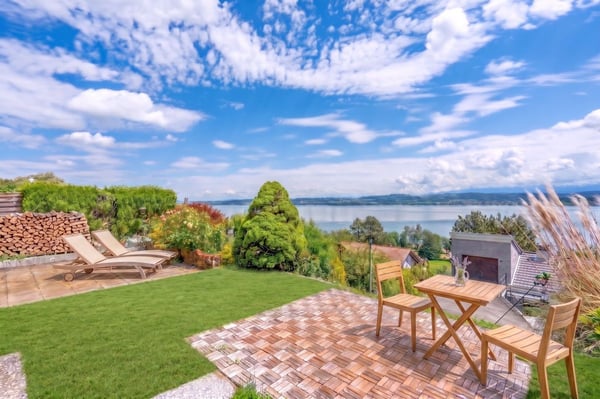 Maison avec vue sur le lac de Morat et la possibilité de construire appartement ou maison en plus de l' existant 1