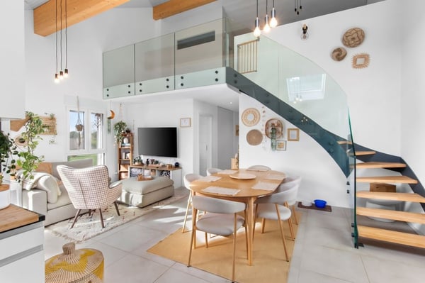 Duplex en attique, luminosité et calme dans un immeuble de 2023 10