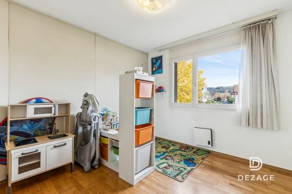 Appartement à rénover avec potentiel de transformation, situé au centre du village ! 11