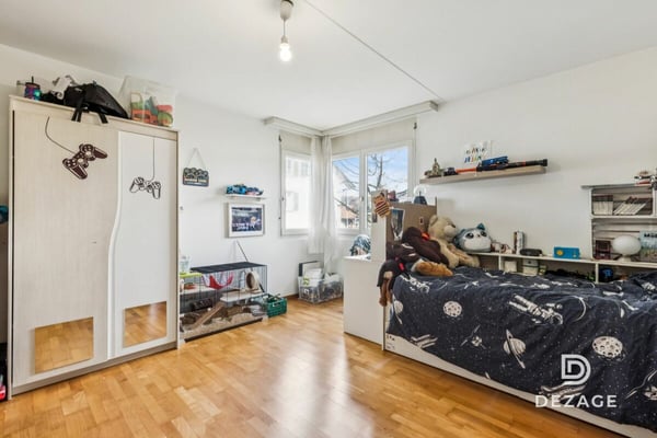 Appartement à rénover avec potentiel de transformation, situé au centre du village ! 9