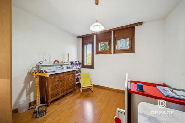 Quartier calme, belle vue sur le Jura : jolie villa familiale à 11 minutes de Lausanne ! 7