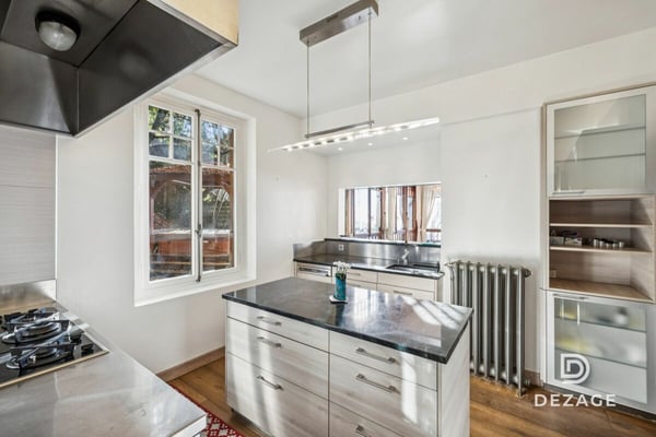 Maison familiale rénovée avec cachet, vue lac et dépendance à Montreux 6