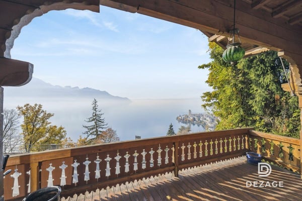 Maison familiale rénovée avec cachet, vue lac et dépendance à Montreux 11