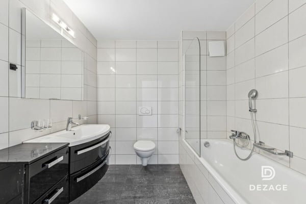 Grand appartement familial avec balcon couvert et vue sur le château d'Oron ! 8