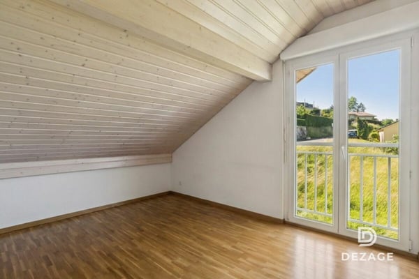 Vaste attique baigné de lumière aux portes de Lausanne avec vue panoramique sur le Lac 7