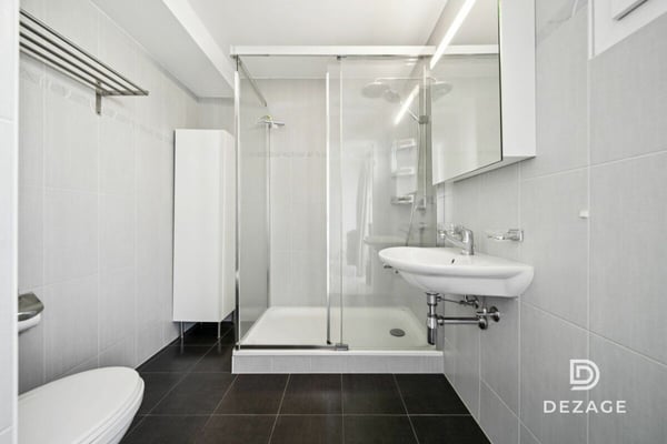 Magnifique attique-duplex de 165 m² avec terrasse entre Lausanne et Pully, proche de toutes les commodités 11