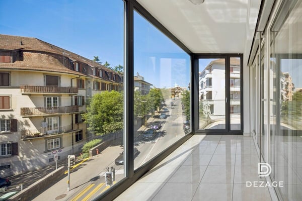 Magnifique attique-duplex de 165 m² avec terrasse entre Lausanne et Pully, proche de toutes les commodités 10