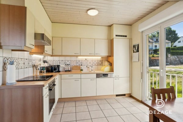 Vaste attique lumineux avec vue panoramique sur le Lac aux portes de Pully et Lausanne ! 6
