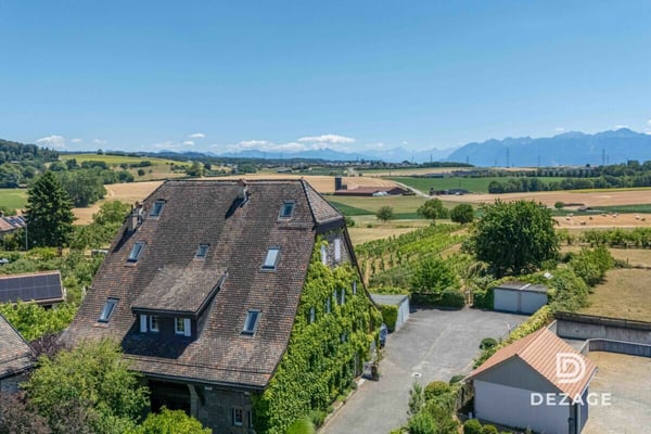 Appartement de caractère avec vue panoramique et jardin à 5 minutes de Crissier ! 1