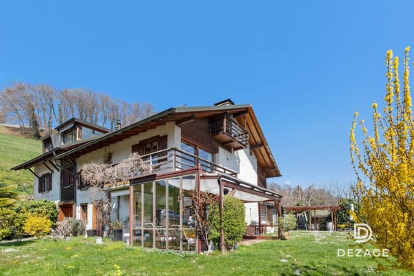Maison familiale 7.5 pièces de 195 m² : 5 chambres, grand jardin, piscine et vue lac et montagnes à 10min du centre de Vevey 11
