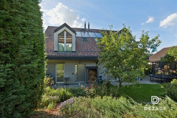 Magnifique duplex esprit maison avec ascenseur direct, jardin et vue imprenable sur le Lac ! 11