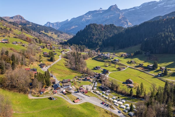Hôtel-restaurant à rénover ou à transformer à 5 minutes des Diablerets 3