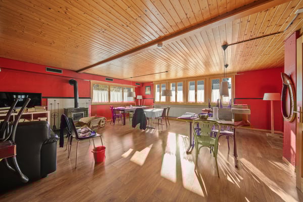 Hôtel-restaurant à rénover ou à transformer à 5 minutes des Diablerets 7