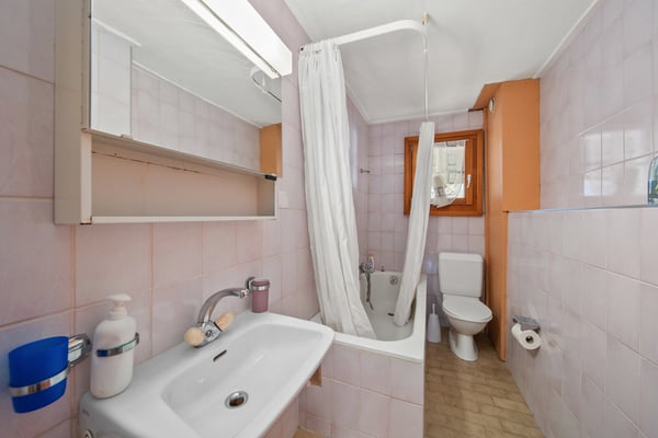 Hôtel-restaurant à rénover ou à transformer à 5 minutes des Diablerets 12