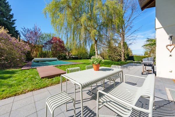 Spacieuse villa familiale modulable avec piscine en bordure de forêt 4