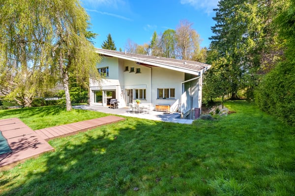 Spacieuse villa familiale modulable avec piscine en bordure de forêt 2